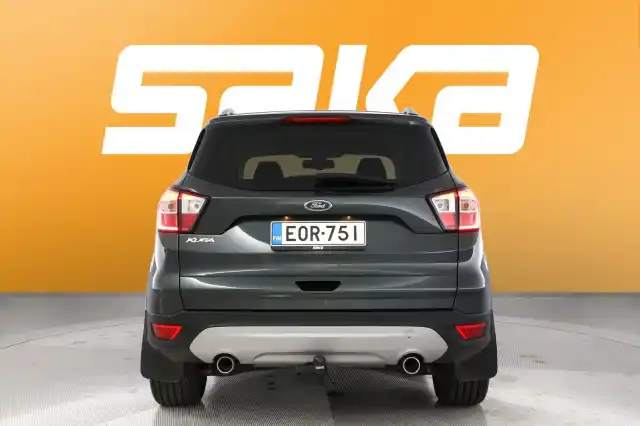 Vihreä Maastoauto, Ford Kuga – EOR-751