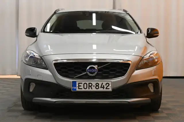 Harmaa Viistoperä, Volvo V40 CROSS COUNTRY – EOR-842