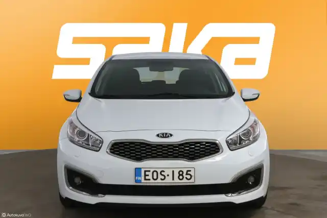 Valkoinen Viistoperä, Kia cee'd – EOS-185