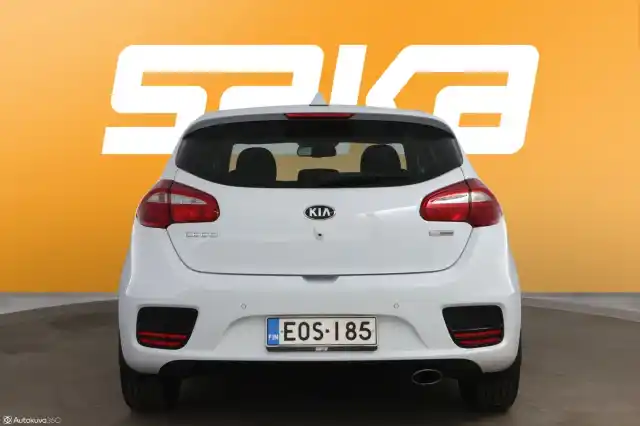 Valkoinen Viistoperä, Kia cee'd – EOS-185
