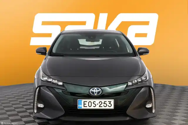 Harmaa Viistoperä, Toyota PRIUS – EOS-253