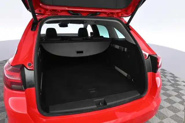 Punainen Farmari, Opel Astra – EOU-374