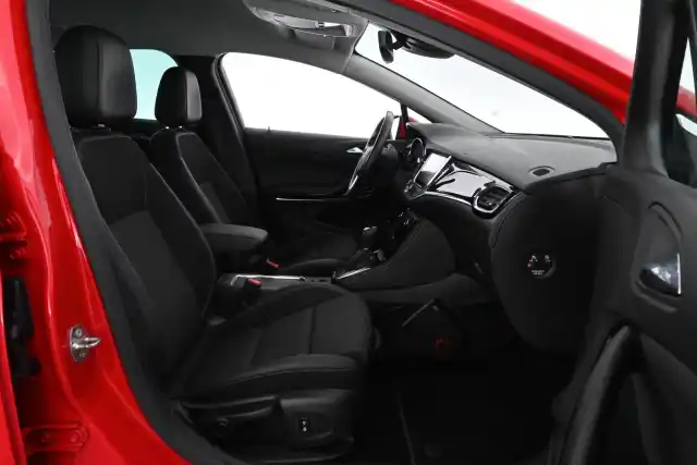 Punainen Farmari, Opel Astra – EOU-374