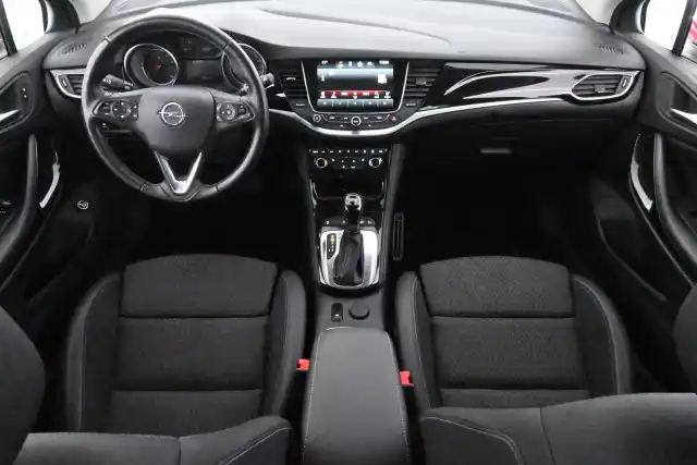 Punainen Farmari, Opel Astra – EOU-374