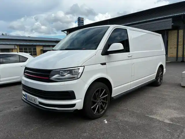 Valkoinen Pakettiauto, Volkswagen Transporter – EOU-418