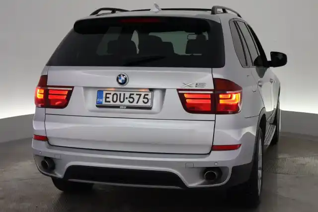 Harmaa Maastoauto, BMW X5 – EOU-575