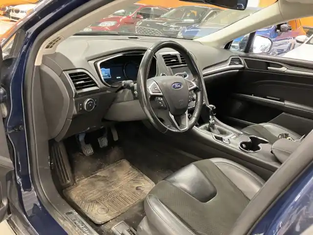 Sininen Farmari, Ford Mondeo – EOV-845
