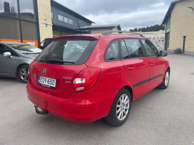 Punainen Farmari, Skoda Fabia – EOY-650