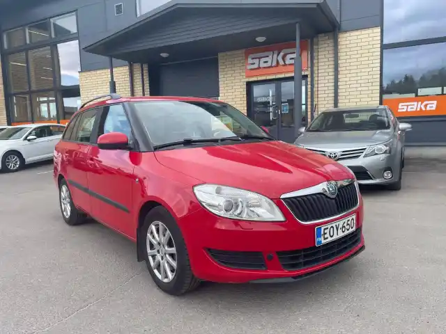 Punainen Farmari, Skoda Fabia – EOY-650