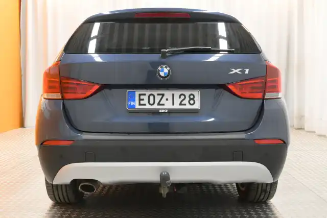 Sininen Farmari, BMW X1 – EOZ-128