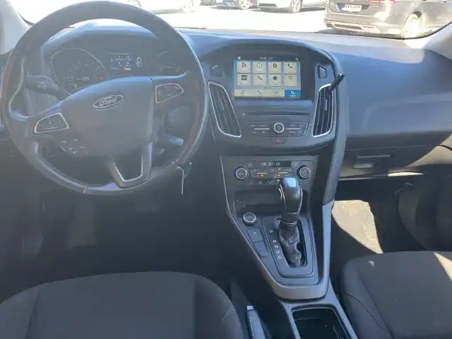 Sininen Farmari, Ford Focus – EOZ-882