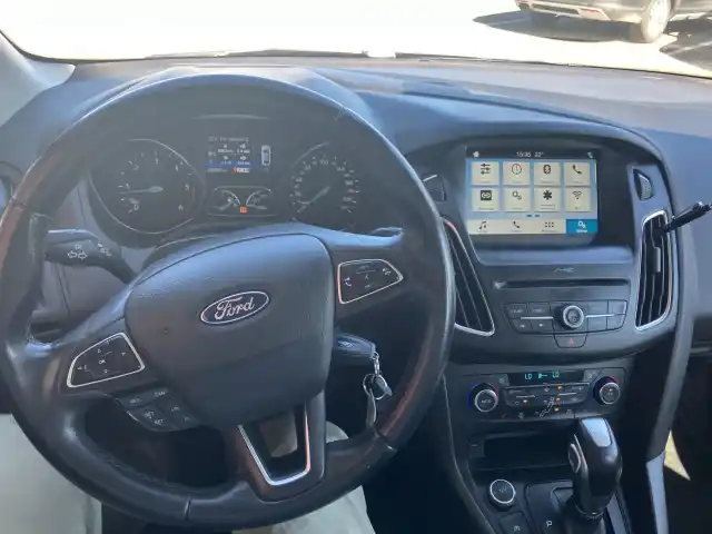 Sininen Farmari, Ford Focus – EOZ-882