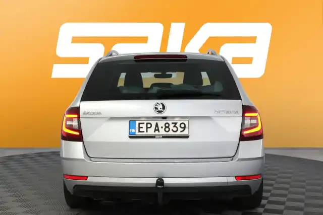 Harmaa Farmari, Skoda Octavia – EPA-839