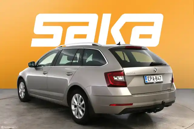 Ruskea Farmari, Skoda Octavia – EPA-847