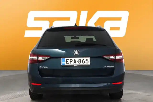 Sininen Farmari, Skoda Superb – EPA-865