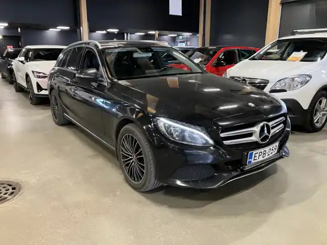 Musta Farmari, Mercedes-Benz C – EPB-259
