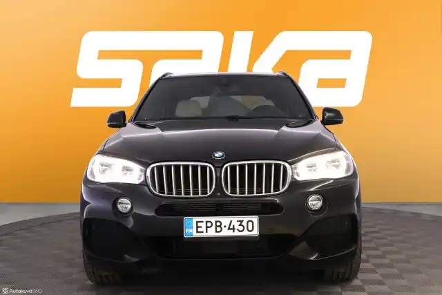 Musta Maastoauto, BMW X5 – EPB-430