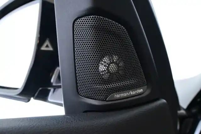 Musta Maastoauto, BMW X5 – EPB-430