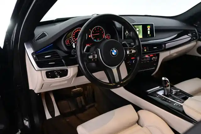 Musta Maastoauto, BMW X5 – EPB-430