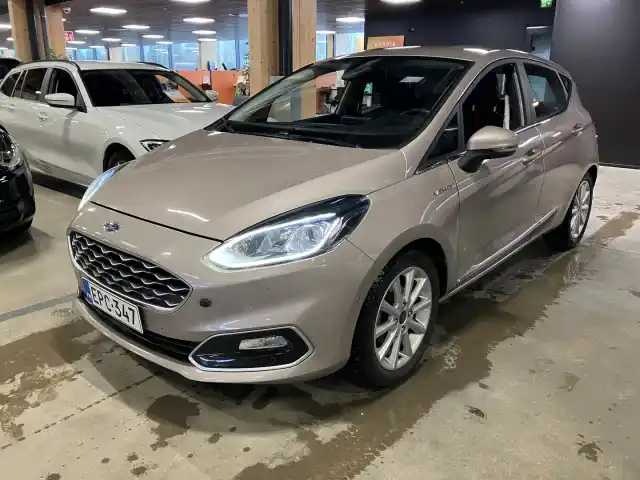 Harmaa Viistoperä, Ford Fiesta – EPC-347