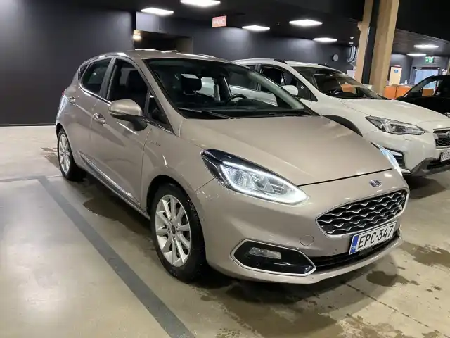 Harmaa Viistoperä, Ford Fiesta – EPC-347