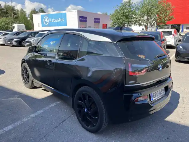 Musta Viistoperä, BMW i3 – EPC-832