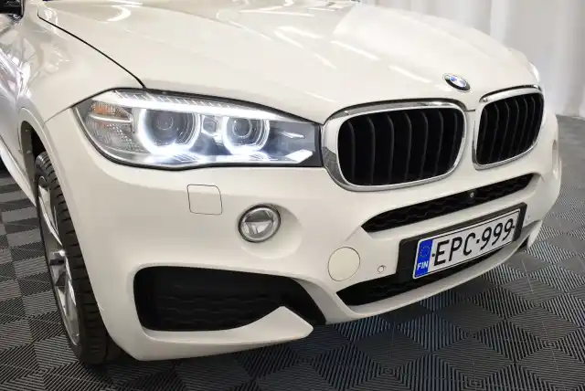 Valkoinen Maastoauto, BMW X6 – EPC-999