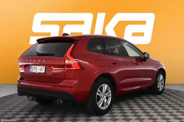 Punainen Maastoauto, Volvo XC60 – EPE-187