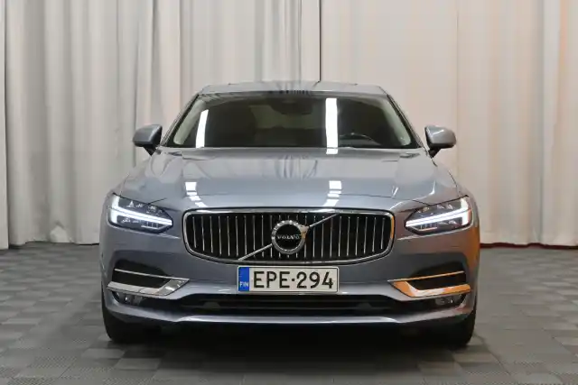 Sininen Sedan, Volvo S90 – EPE-294