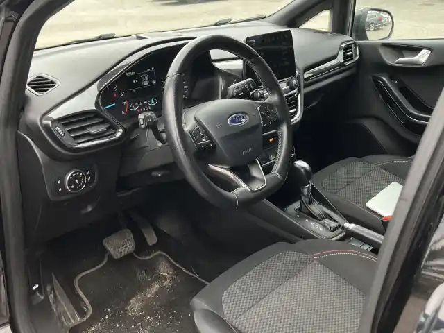Musta Viistoperä, Ford Fiesta – EPE-934