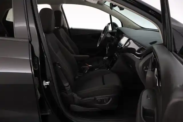 Musta Maastoauto, Opel Mokka – EPH-257
