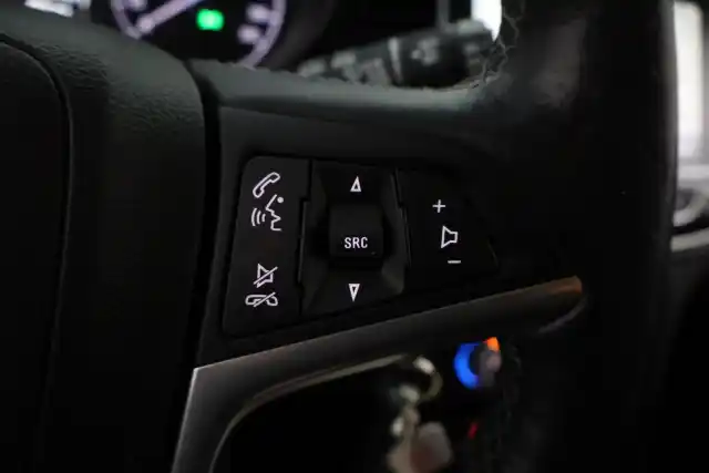 Musta Maastoauto, Opel Mokka – EPH-257