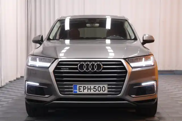 Harmaa Farmari, Audi e-tron – EPH-500