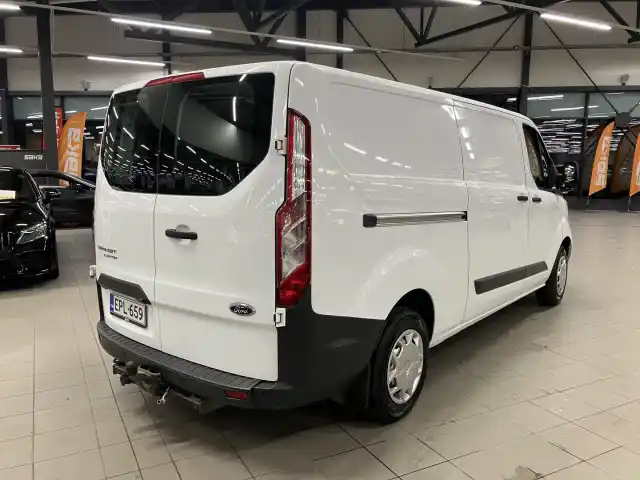 Valkoinen Pakettiauto, Ford Transit Custom – EPL-659