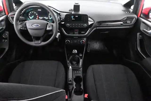 Punainen Viistoperä, Ford Fiesta – EPM-302