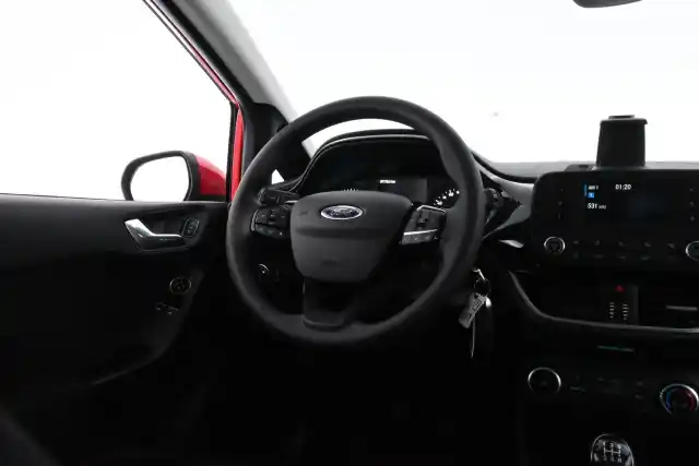 Punainen Viistoperä, Ford Fiesta – EPM-302
