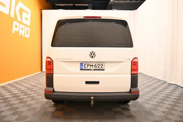 Valkoinen Pakettiauto, Volkswagen Transporter – EPM-622