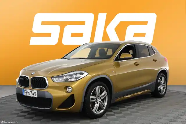 Keltainen Maastoauto, BMW X2 – EPM-749