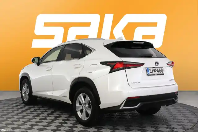 Valkoinen Maastoauto, Lexus NX – EPN-458