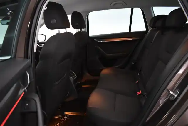 Ruskea Farmari, Skoda Octavia – EPP-186