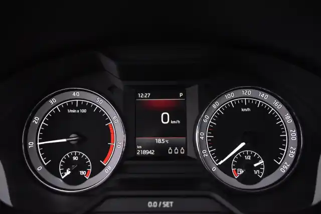 Ruskea Farmari, Skoda Octavia – EPP-186