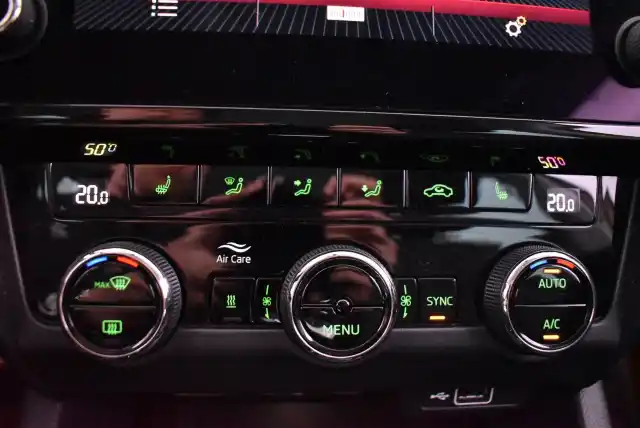 Ruskea Farmari, Skoda Octavia – EPP-186