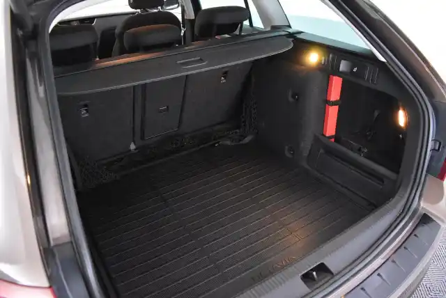 Ruskea Farmari, Skoda Octavia – EPP-186