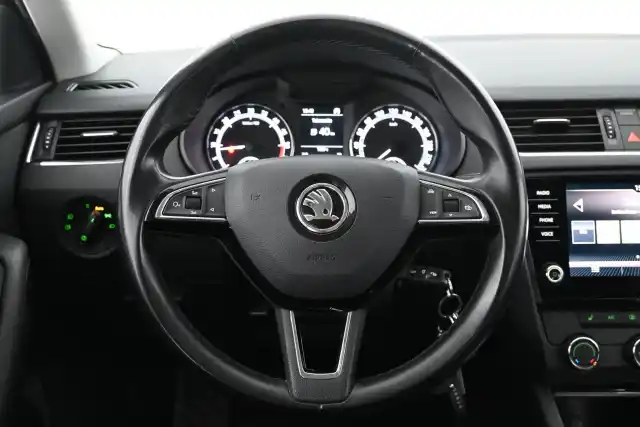 Harmaa Viistoperä, Skoda Octavia – EPP-317