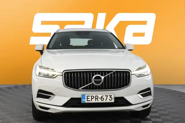 Valkoinen Maastoauto, Volvo XC60 – EPR-673