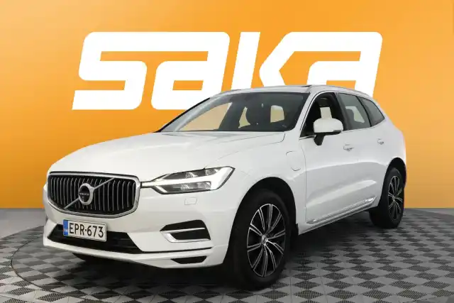 Valkoinen Maastoauto, Volvo XC60 – EPR-673