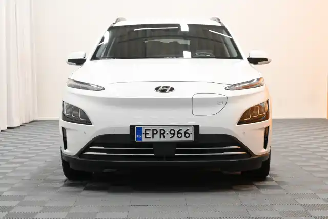 Valkoinen Maastoauto, Hyundai KONA – EPR-966