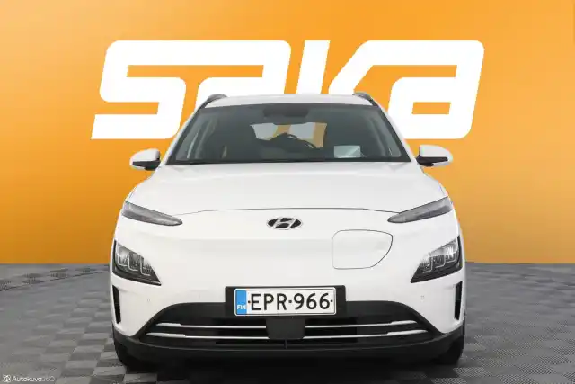 Valkoinen Maastoauto, Hyundai KONA – EPR-966