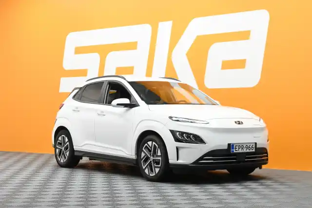 Valkoinen Maastoauto, Hyundai KONA – EPR-966