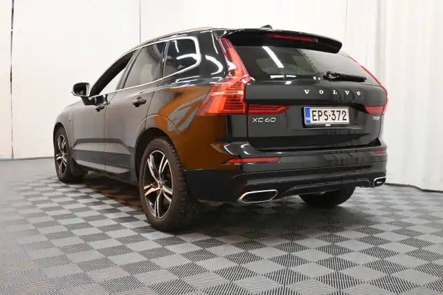 Musta Maastoauto, Volvo XC60 – EPS-372